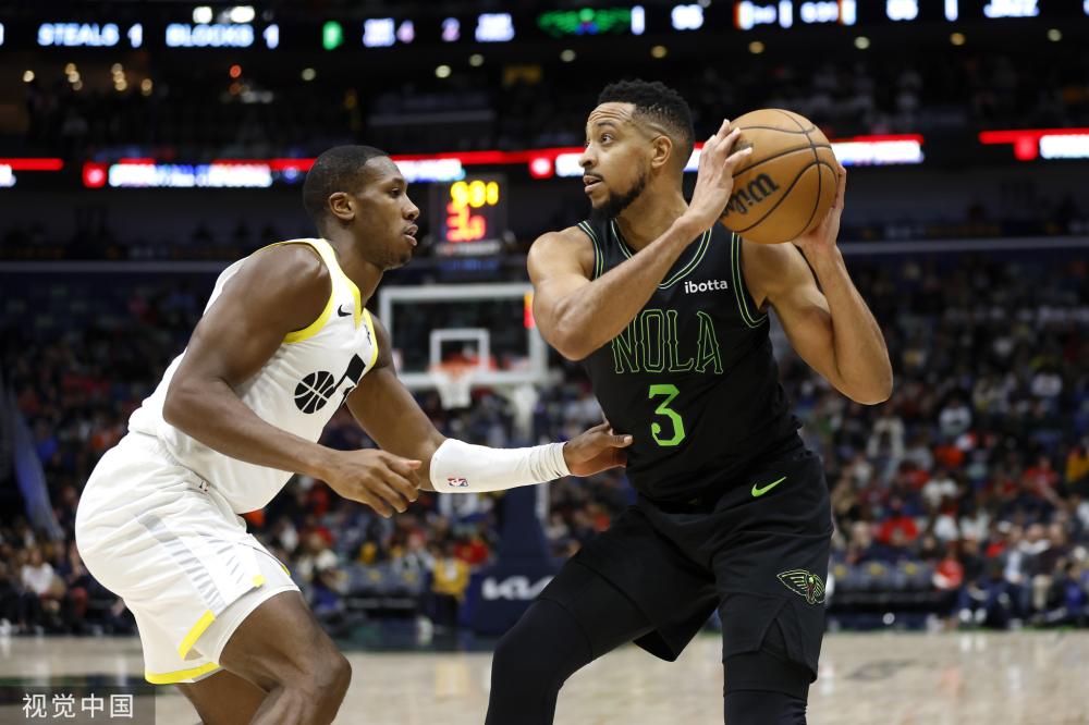 与表现挂钩 与表现挂钩